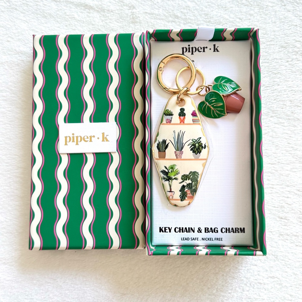 Piper K Plant Design Key Chain / Bag Charm